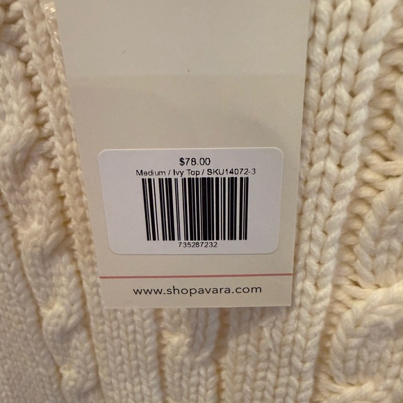 Elegant White Knit Sweater Blouse - Picture 3 of 4